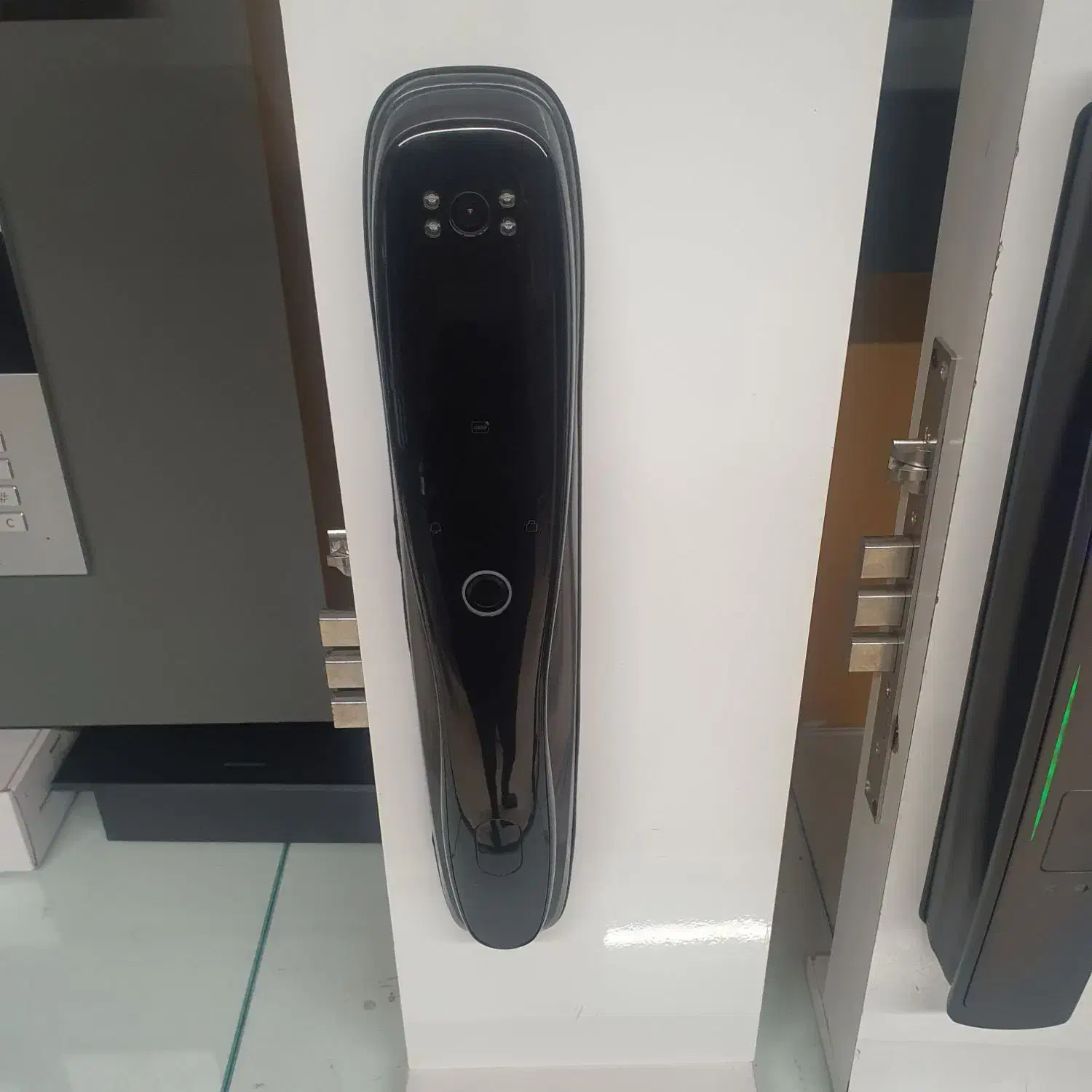 برق کشی و هوشمندسازی|خدمات پیشه و مهارت|ملایر, |دیوار