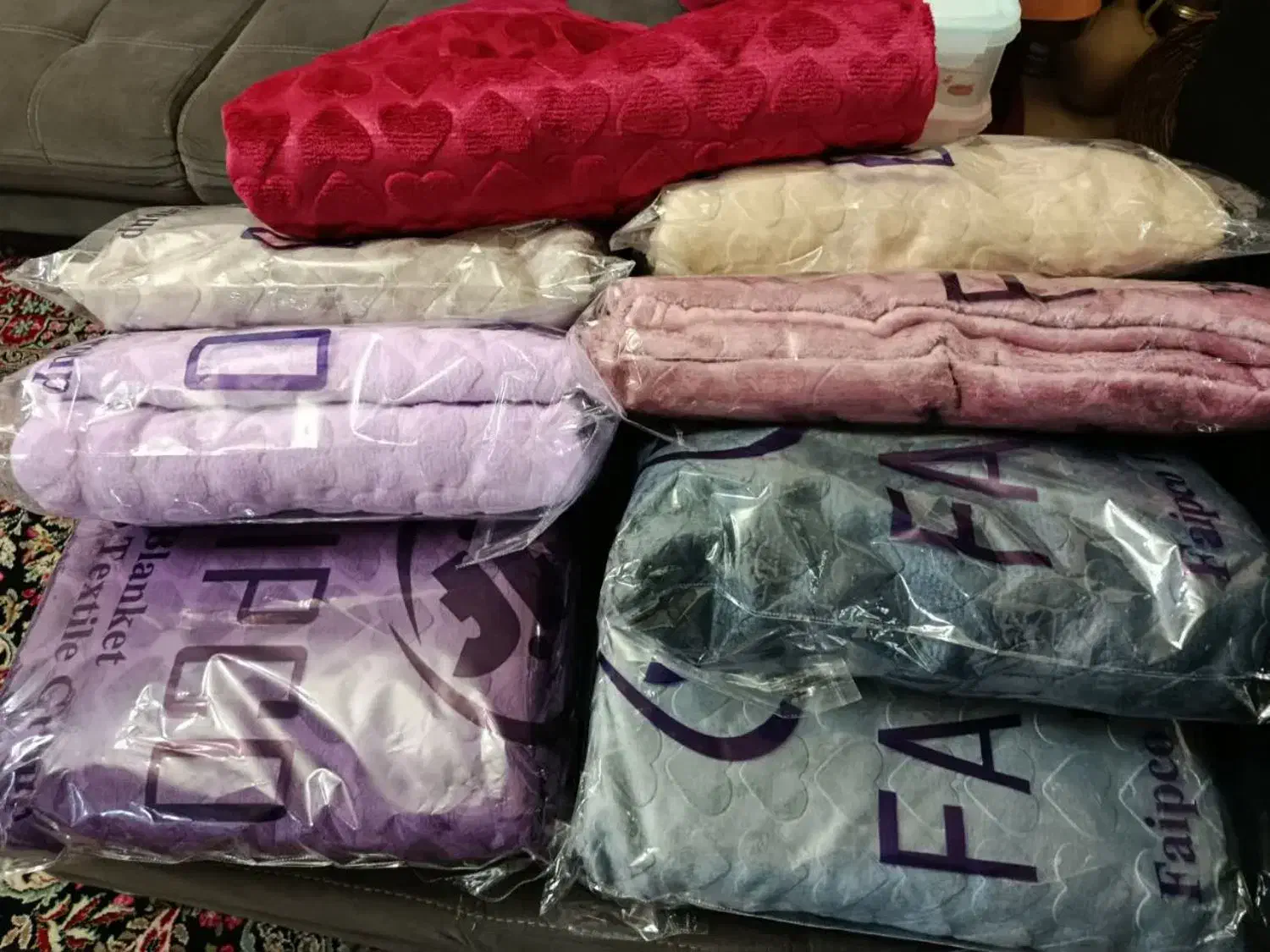 پتو ژله ای|رختخواب، بالش، پتو|اراک, |دیوار