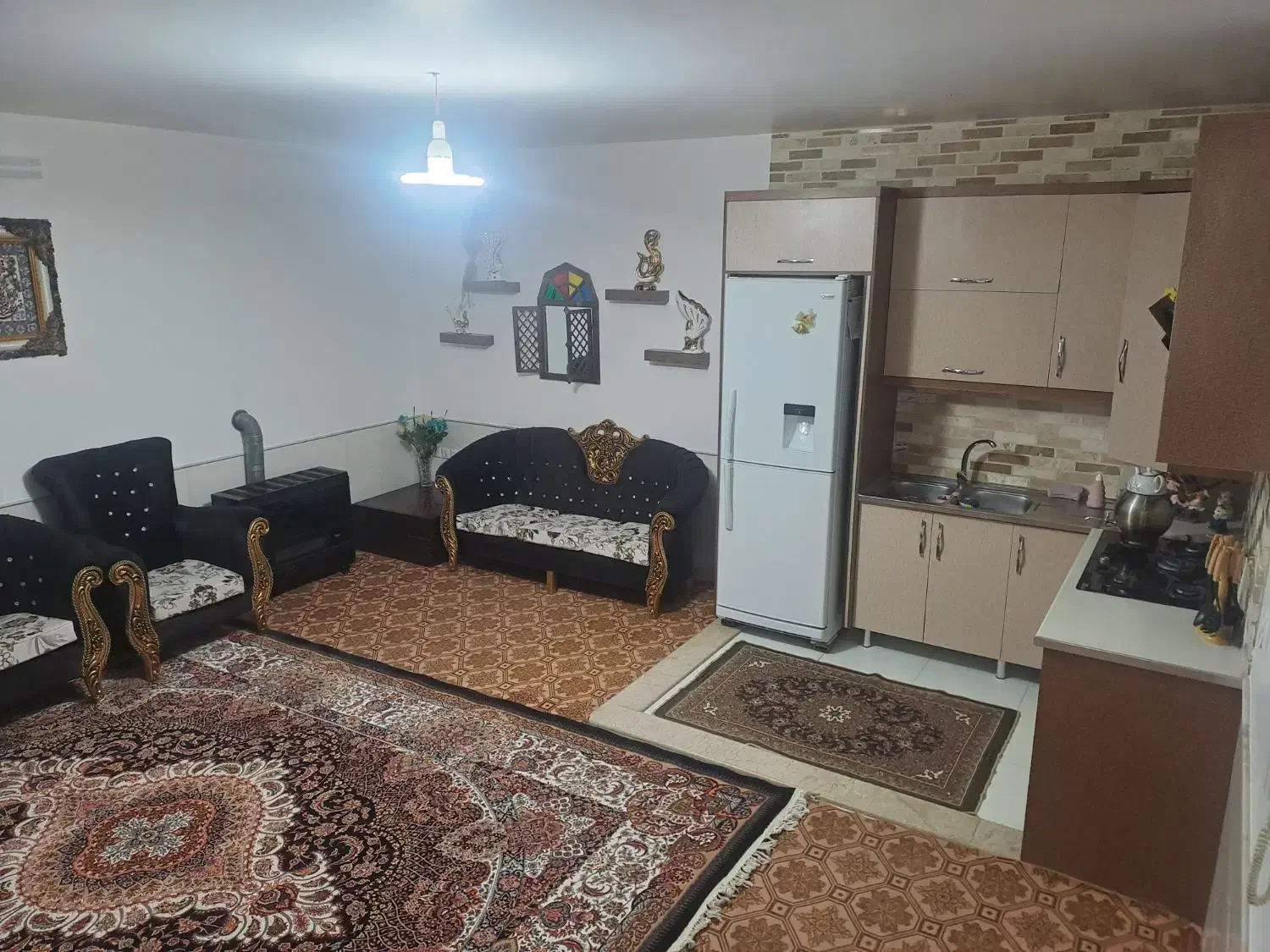 اجاره روزانه سوییت خیلی تمیز|اجارهٔ کوتاه‌مدت آپارتمان و سوئیت|کاشان, لتحر|دیوار
