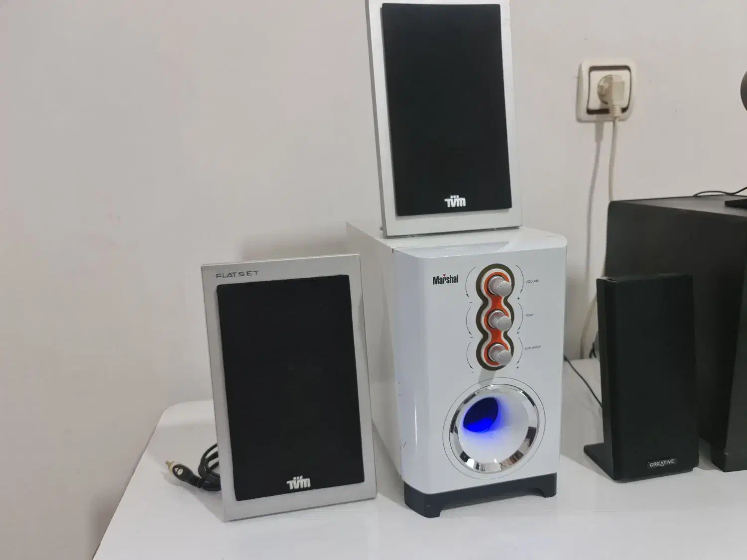 تعدادی اسپیکر و باند|سیستم صوتی خانگی|ایلام, |دیوار