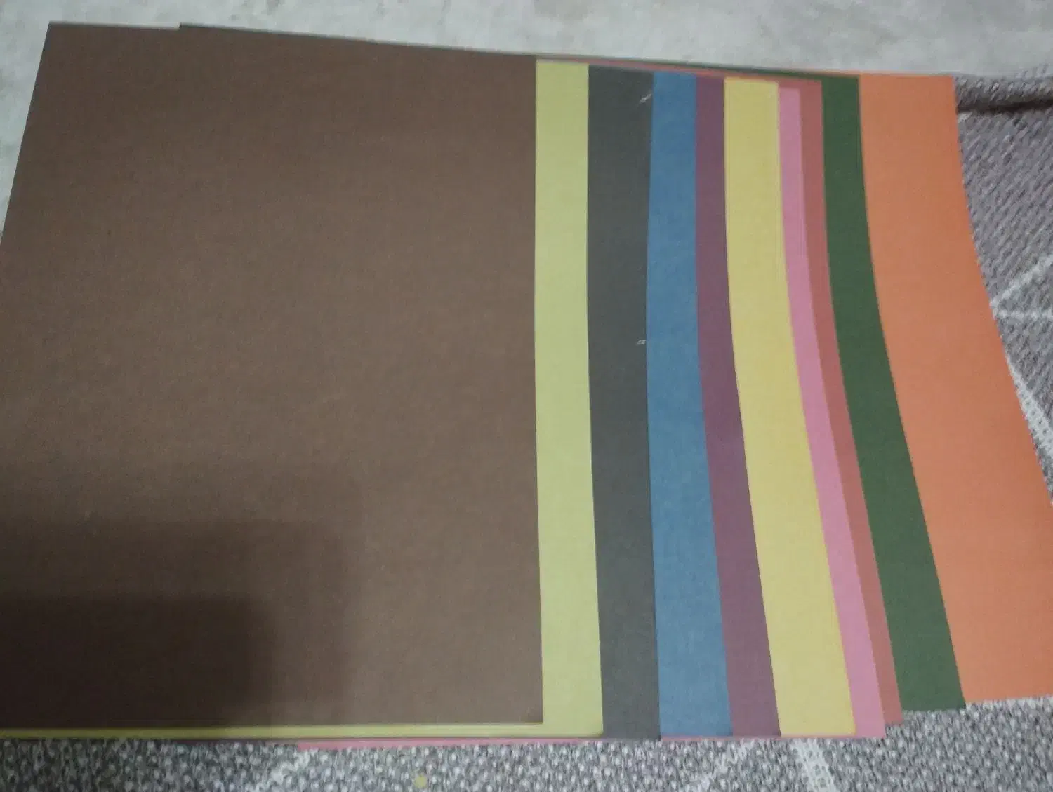 ۳۴ بسته ۲۰ عددی مقوا رنگی سایز ۲۴در ۳۴|لوازم التحریر|فردیس, فردیس|دیوار