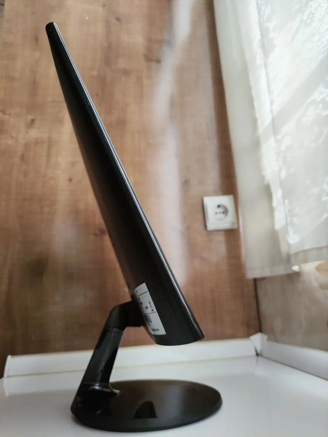 مانیتور ۲۲ اینچ سامسونگ  مدل Samsung LS22F355HN|قطعات و لوازم جانبی رایانه|شاهین‌شهر, شهرک گلدیس|دیوار