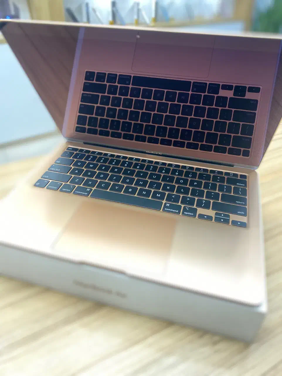 macbook air 2020 m1|رایانه همراه|تهران, میرداماد|دیوار