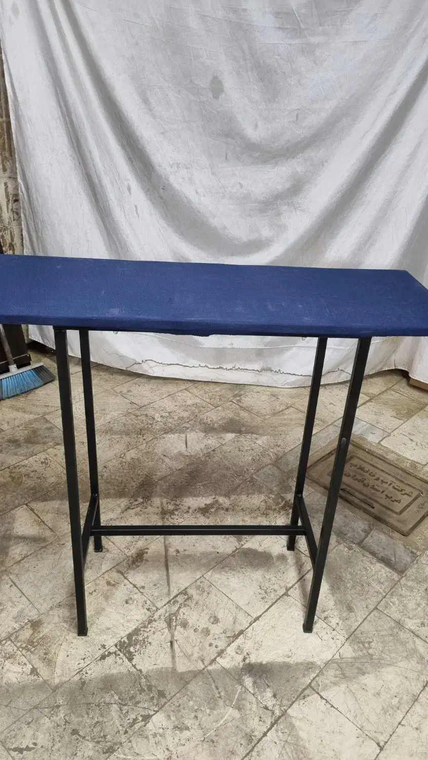 میز آهنی|میز تحریر و کامپیوتر|کرج, شاهین‌ویلا|دیوار