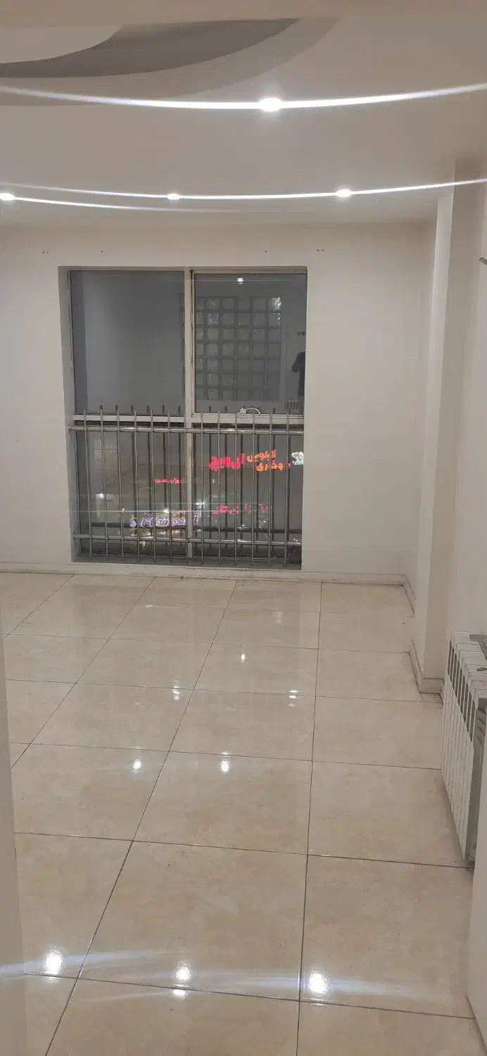 آپارتمان ۷۰ متری فلکه اول گوهردشت ادارای|فروش دفتر کار، اتاق اداری، مطب|کرج, اتحاد|دیوار