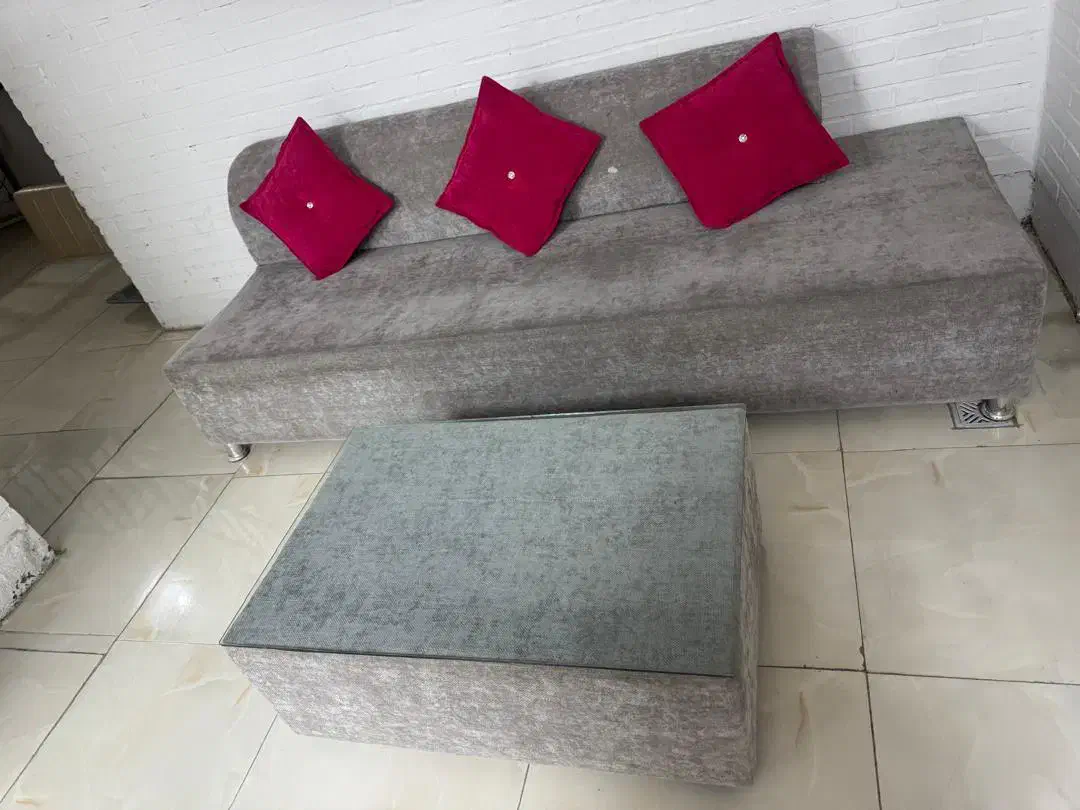 تجهیزات سالن زیبایی|آرایشگاه و سالن‌های زیبایی|یزد, |دیوار