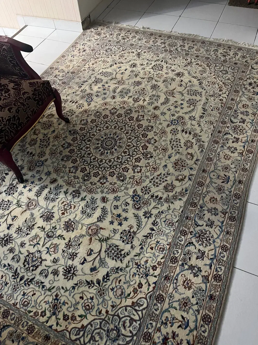 فرش شش متری و کناره چهارمتری نائین گل ابریشم ۹لا|فرش|تهران, ولنجک|دیوار
