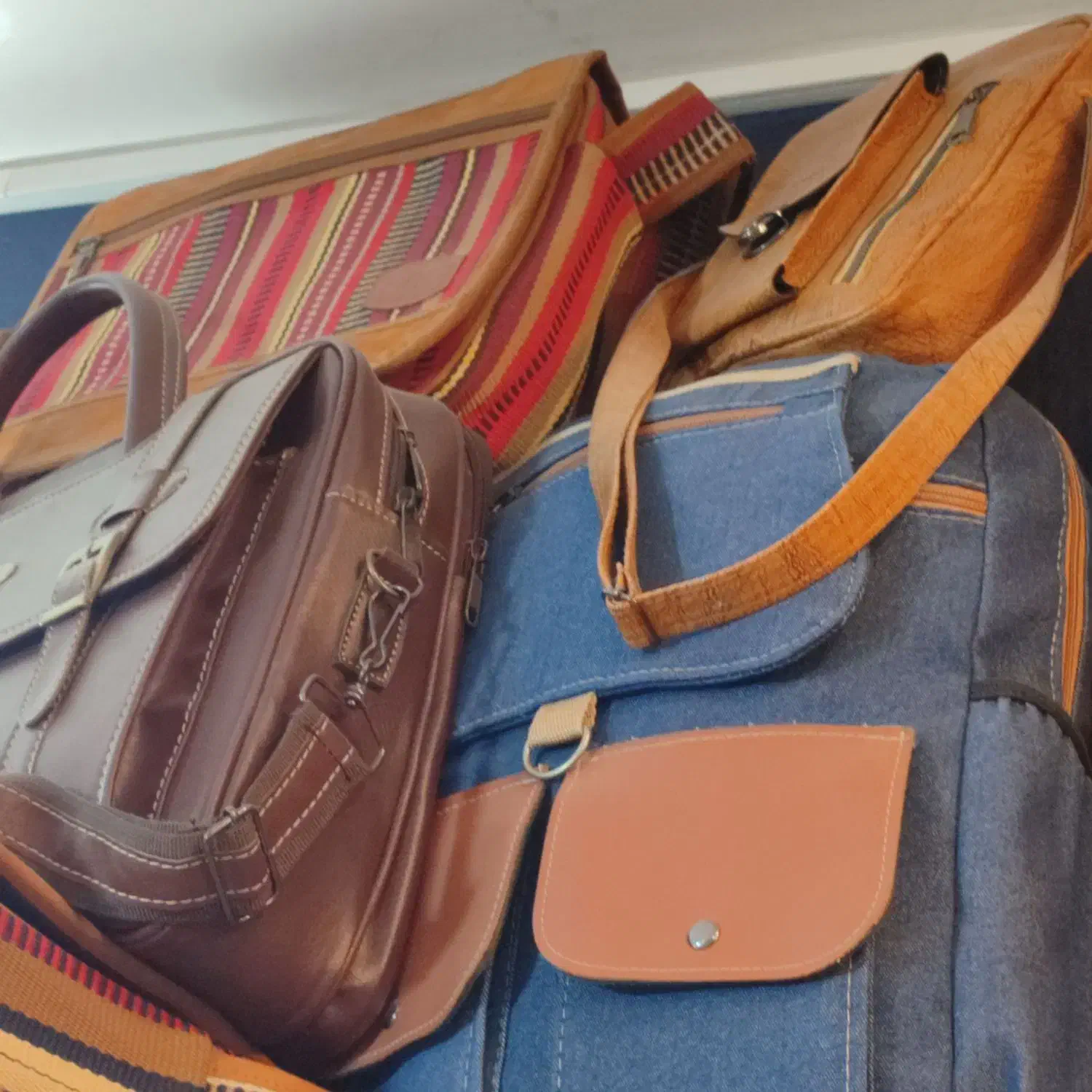 کیف اداری دانش آموزی|کیف، کفش، کمربند|مشهد, سرافرازان|دیوار