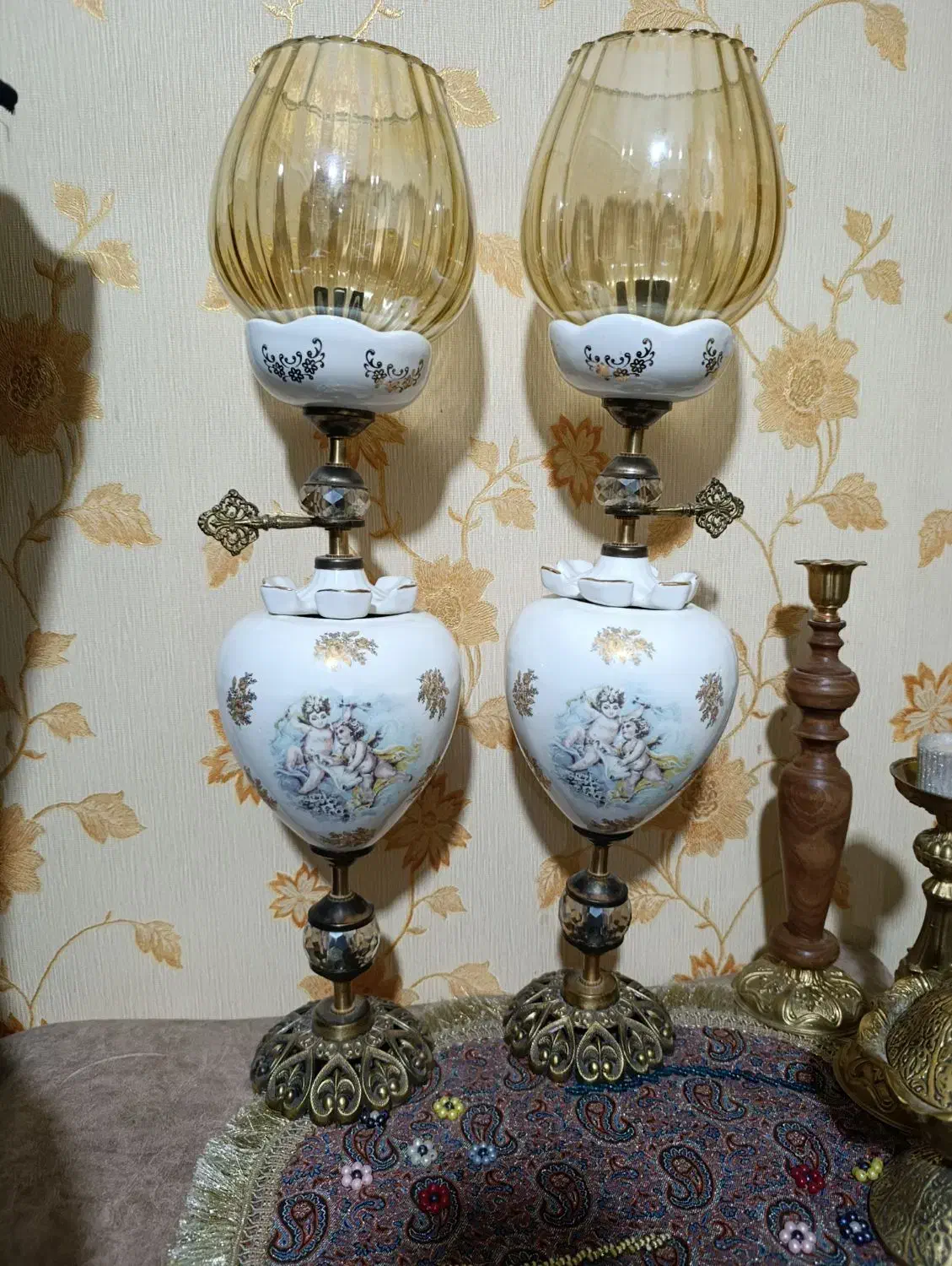 شمعدانی پایه برنز طرح فرشته|لوستر و چراغ آویز|تبریز, |دیوار