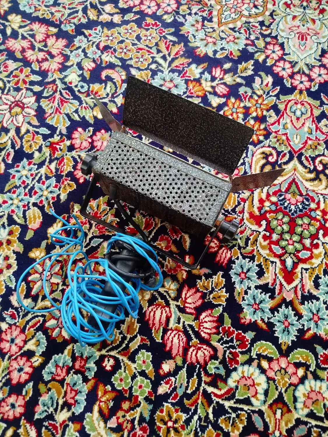 پروژکتور قوی لامپ نور اصلی|لامپ و چراغ|همدان, |دیوار