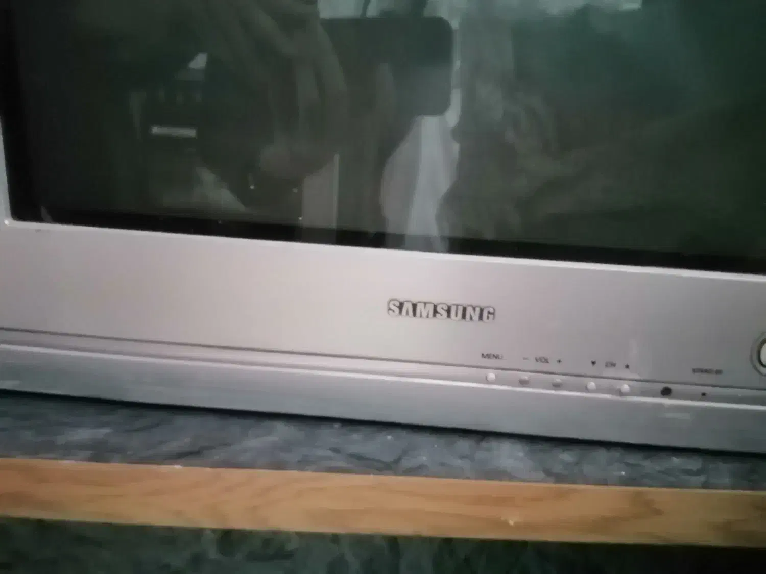 تلوزیون خارجی|تلویزیون و پروژکتور|کیار, |دیوار