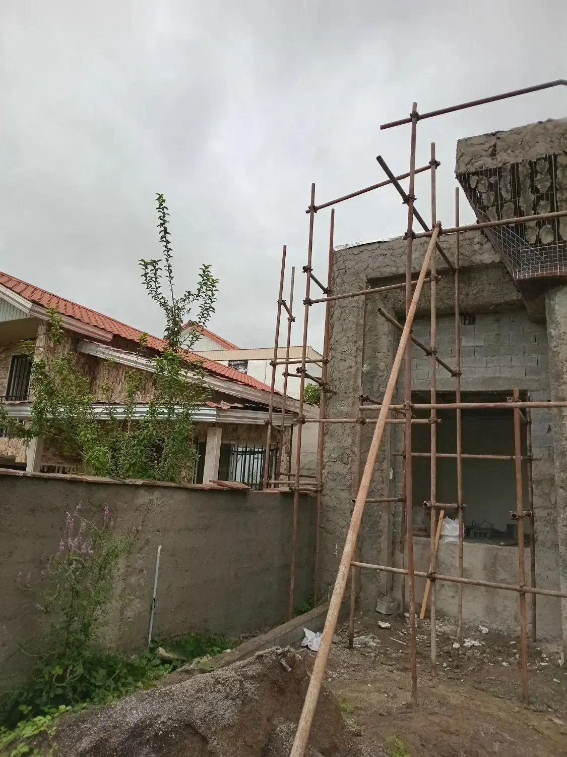 داربست فلزی آریا مهر|خدمات پیشه و مهارت|آمل, |دیوار