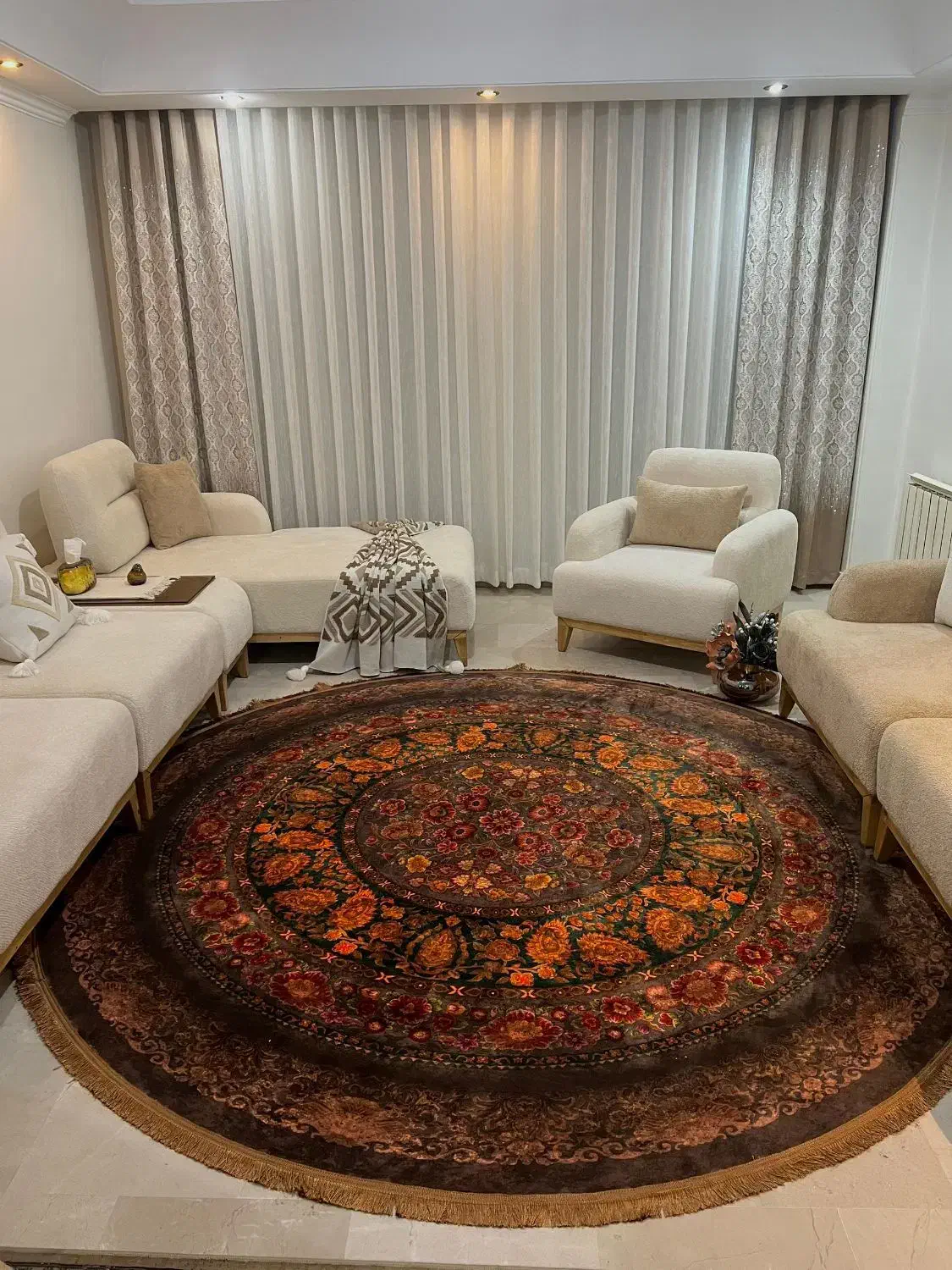 فرش گرد دیناز ، نو استفاده نشده  .|فرش|تهران, مدائن|دیوار