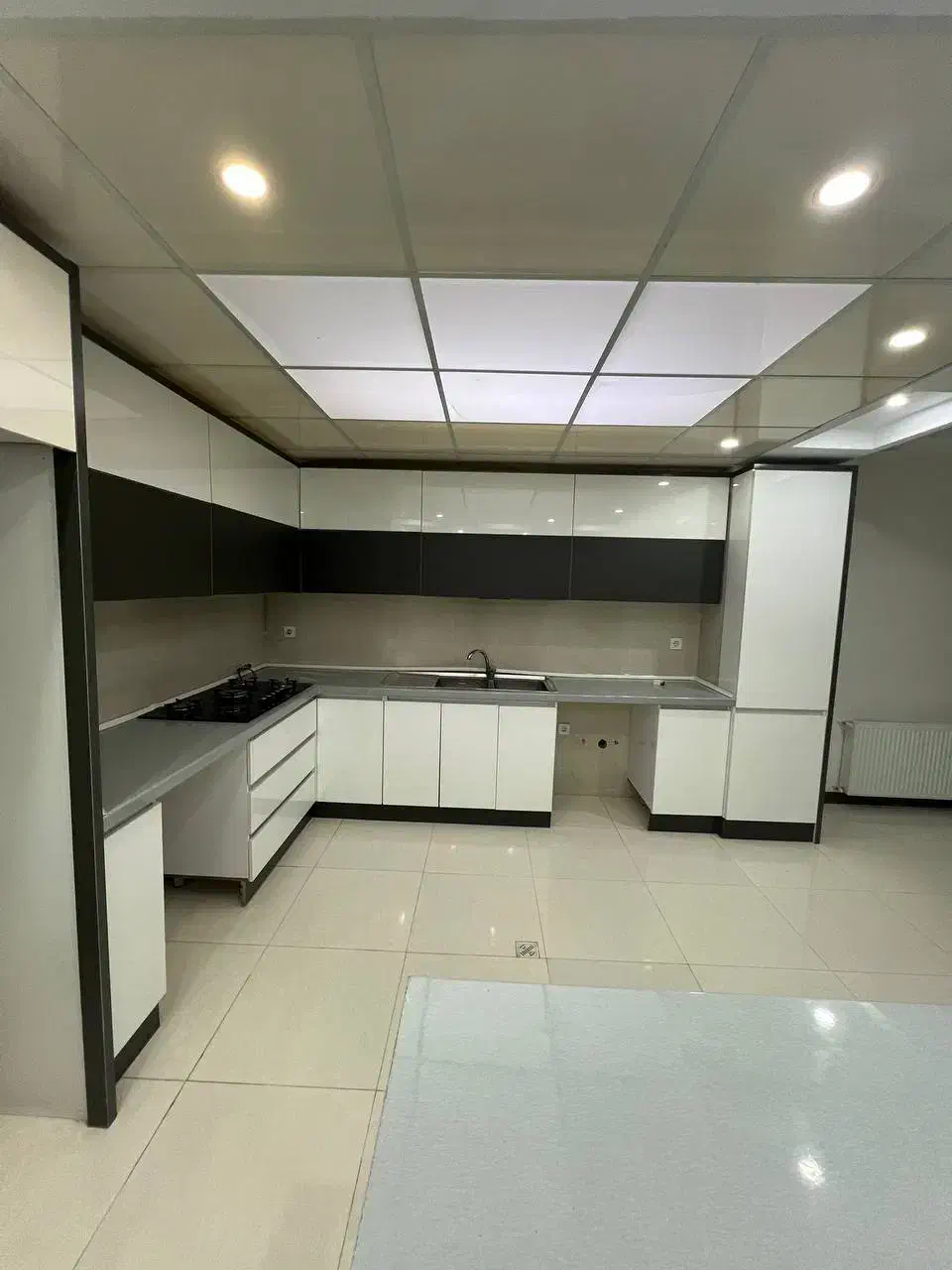 130متر نوساز سه راه دهکده جنوبی نما کلید نخورده|فروش آپارتمان|فردیس, نسترن غربی|دیوار