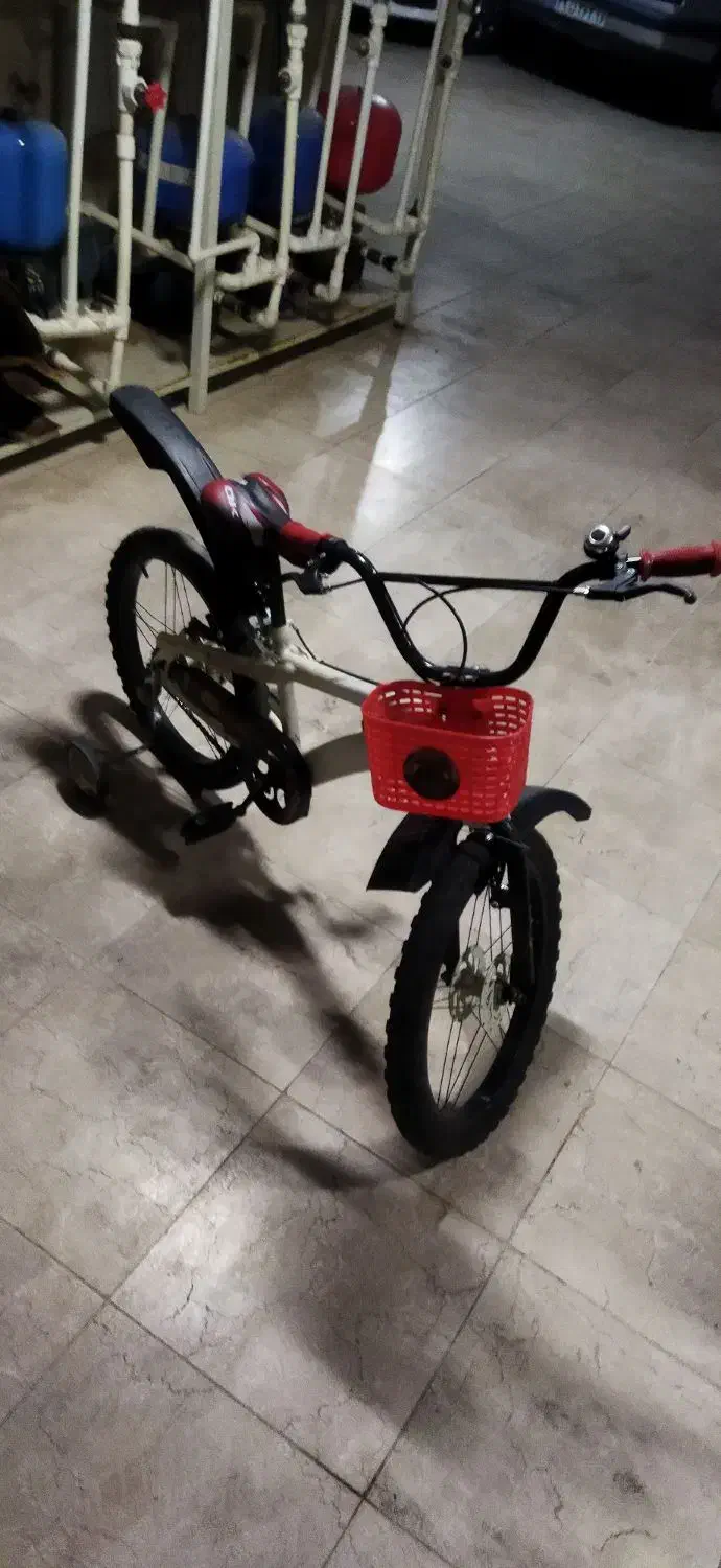 دوچرخه ۲۰سفید|دوچرخه، اسکیت، اسکوتر|قم, بنیاد|دیوار