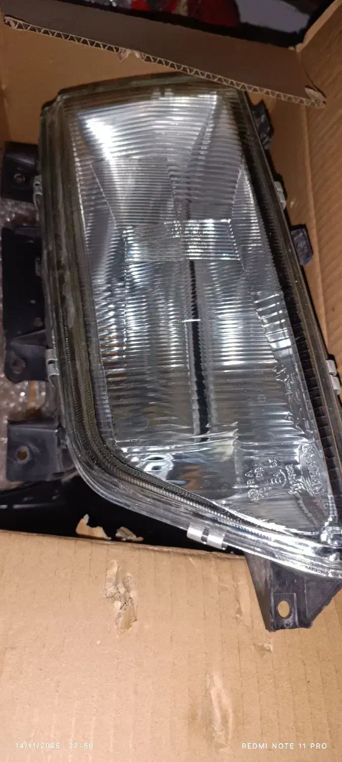 لاستیک سمند و چراغ جلو ۴۰۵|قطعات یدکی و لوازم جانبی|خرم‌آباد, |دیوار