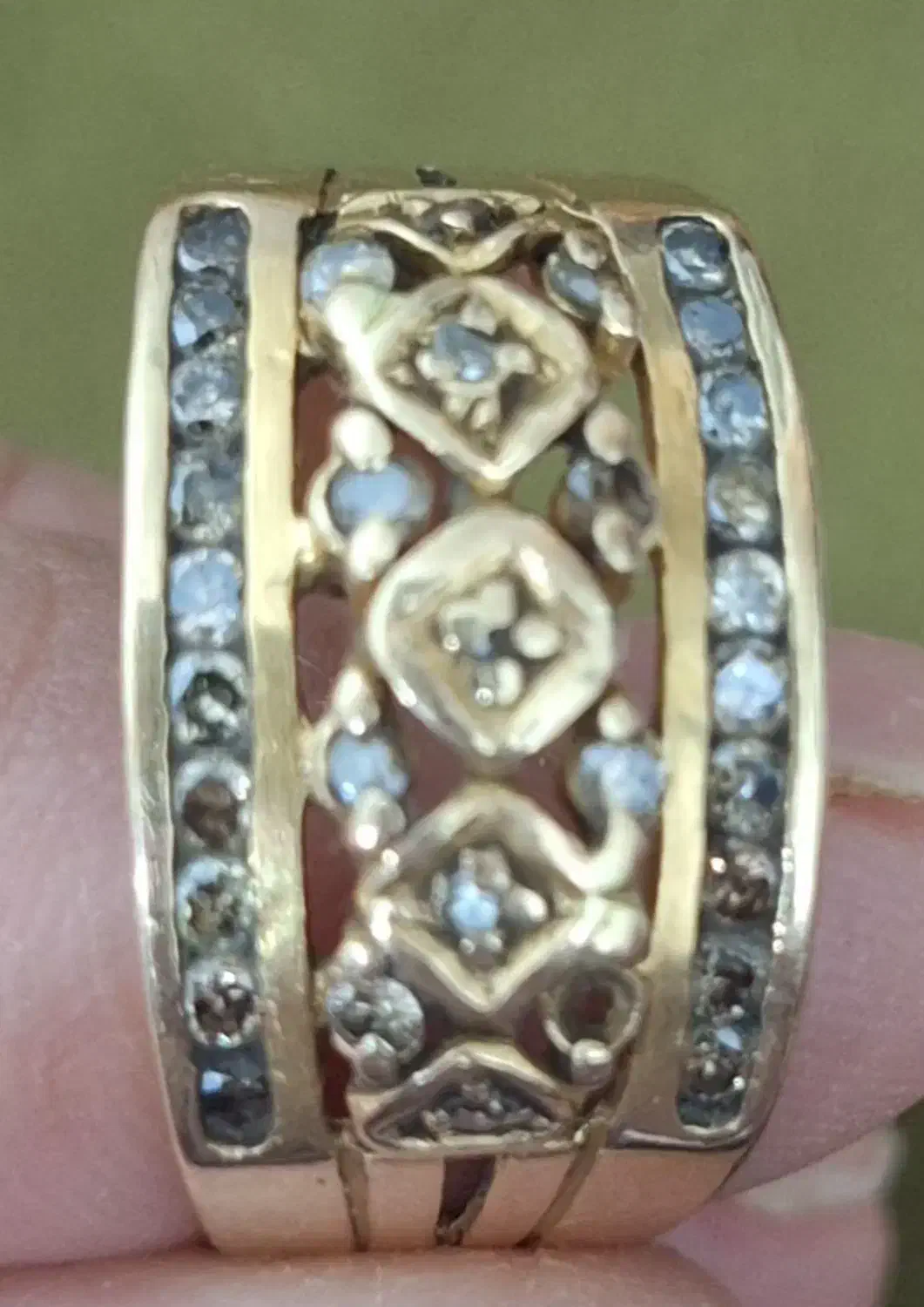 انگشترطلا|جواهرات|تبریز, |دیوار