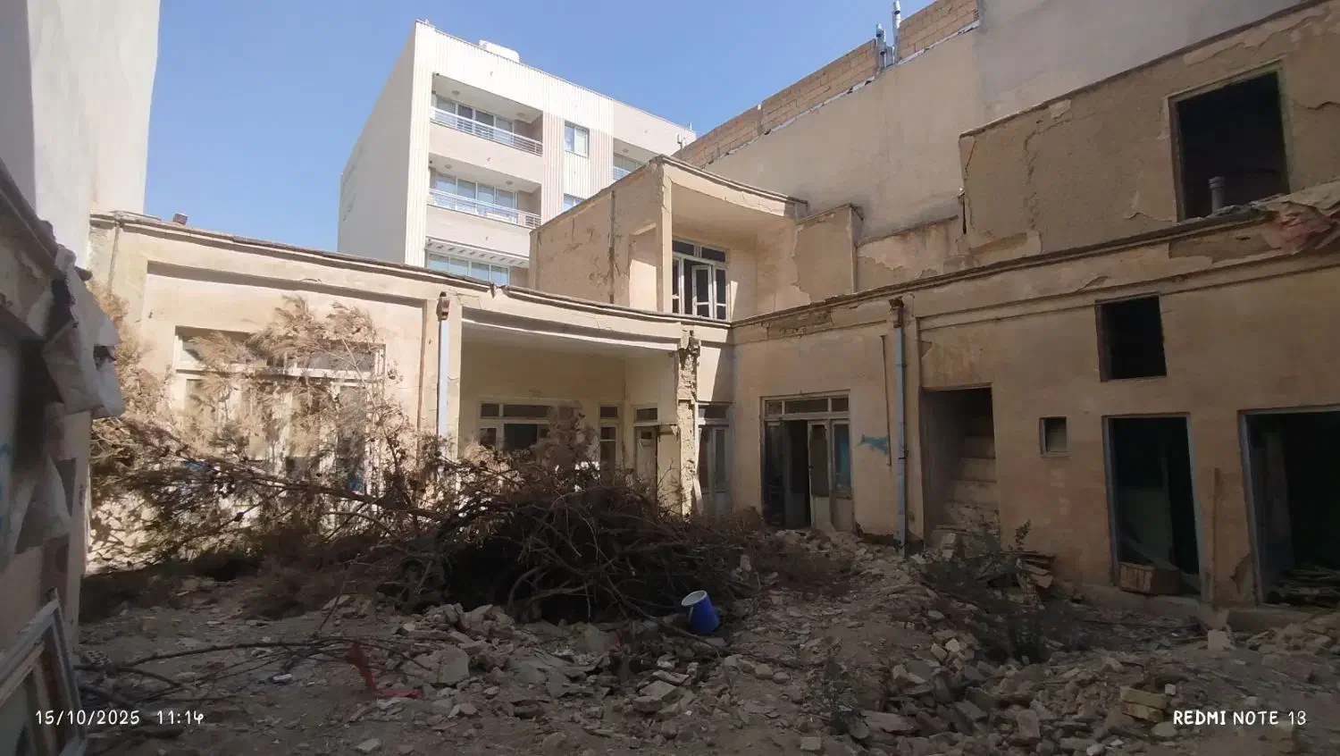 زمین ۲۱۸ متری/۱۲ متر عرض/خ شیخ بهایی/زیر قیمت|فروش زمین و ملک کلنگی|اصفهان, خلجا|دیوار