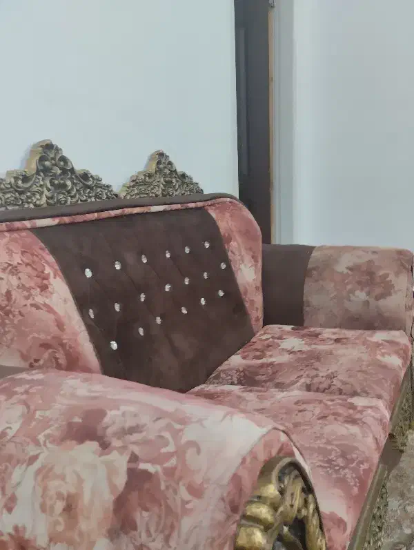 مبل ۷نفر|مبلمان خانگی و میز عسلی|قم, شهرک امام حسن|دیوار