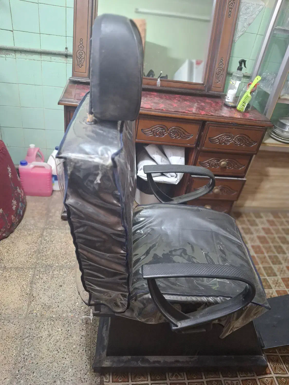 صندلی اریشگری مردانه|آرایشگاه و سالن‌های زیبایی|نجف‌آباد, سعدی|دیوار