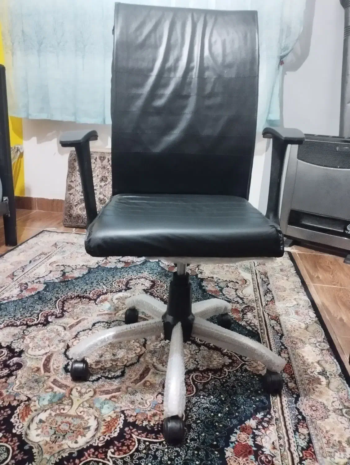 صندلی چرخدار|صندلی و نیمکت|کرمانشاه, |دیوار