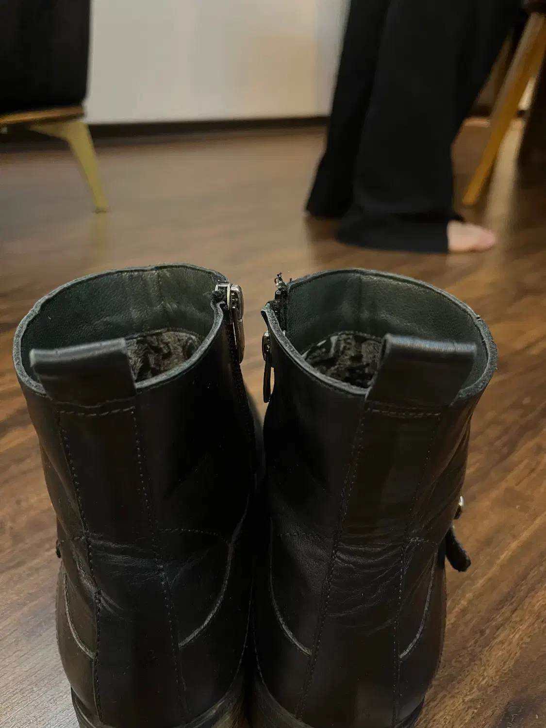 چکمه چرم مردانه سایز ۳۹ تمیز و شیک و اوریجینال|کیف، کفش، کمربند|رشت, صفاری|دیوار