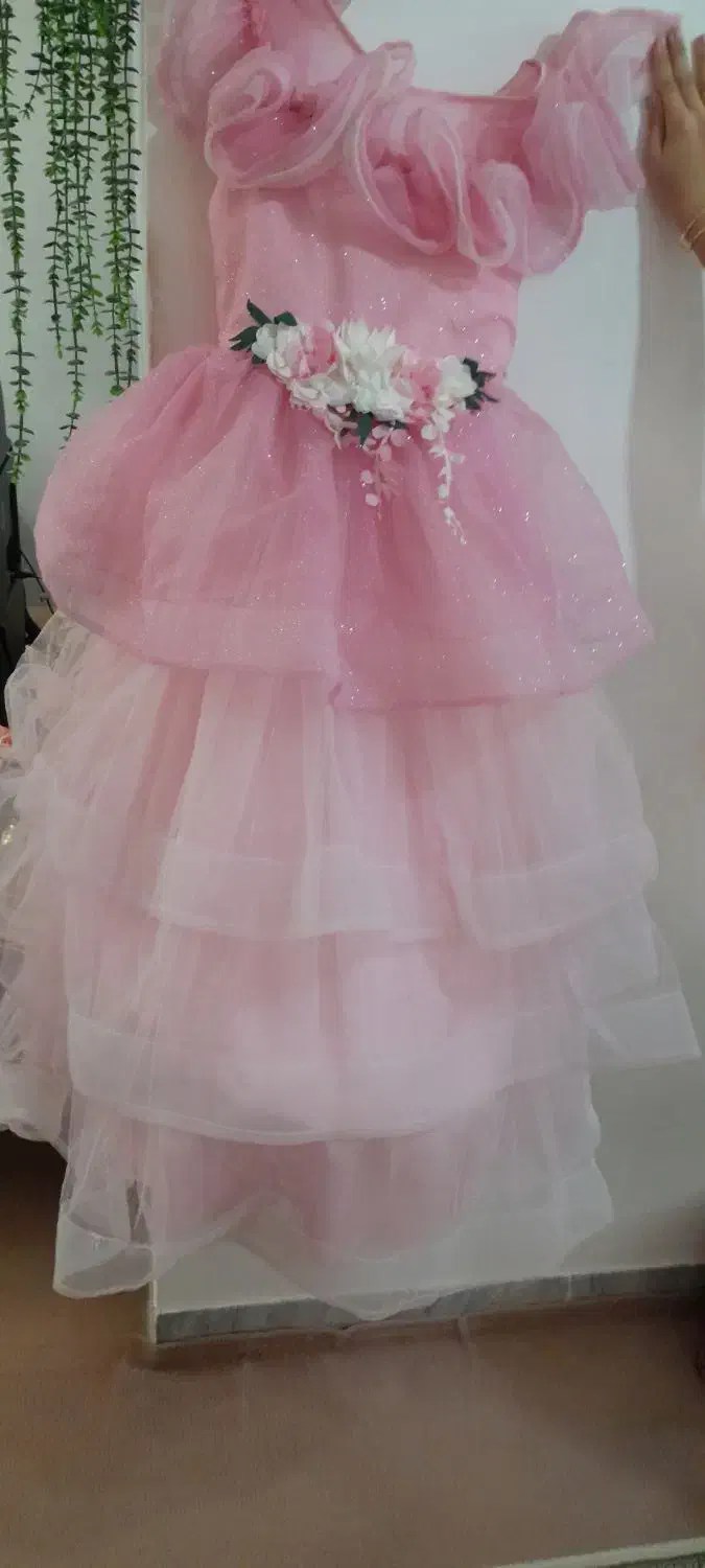 پیراهن عروس بچگانه|لباس|صومعه‌سرا, |دیوار