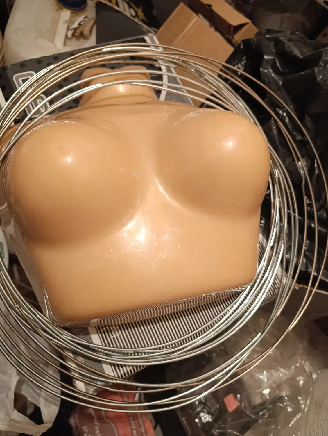 چوب لباسی پلاستیکی|فروشگاه و مغازه|تهران, شکیبا|دیوار