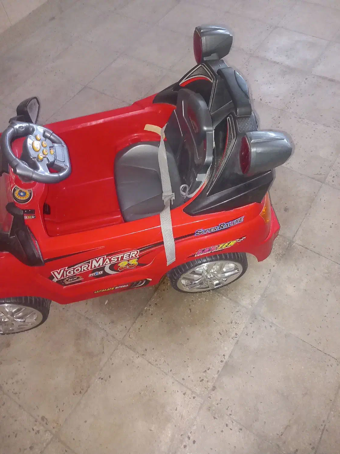 ماشین شارژی کم کار|اسباببازی بچه|نورآباد ممسنی, |دیوار