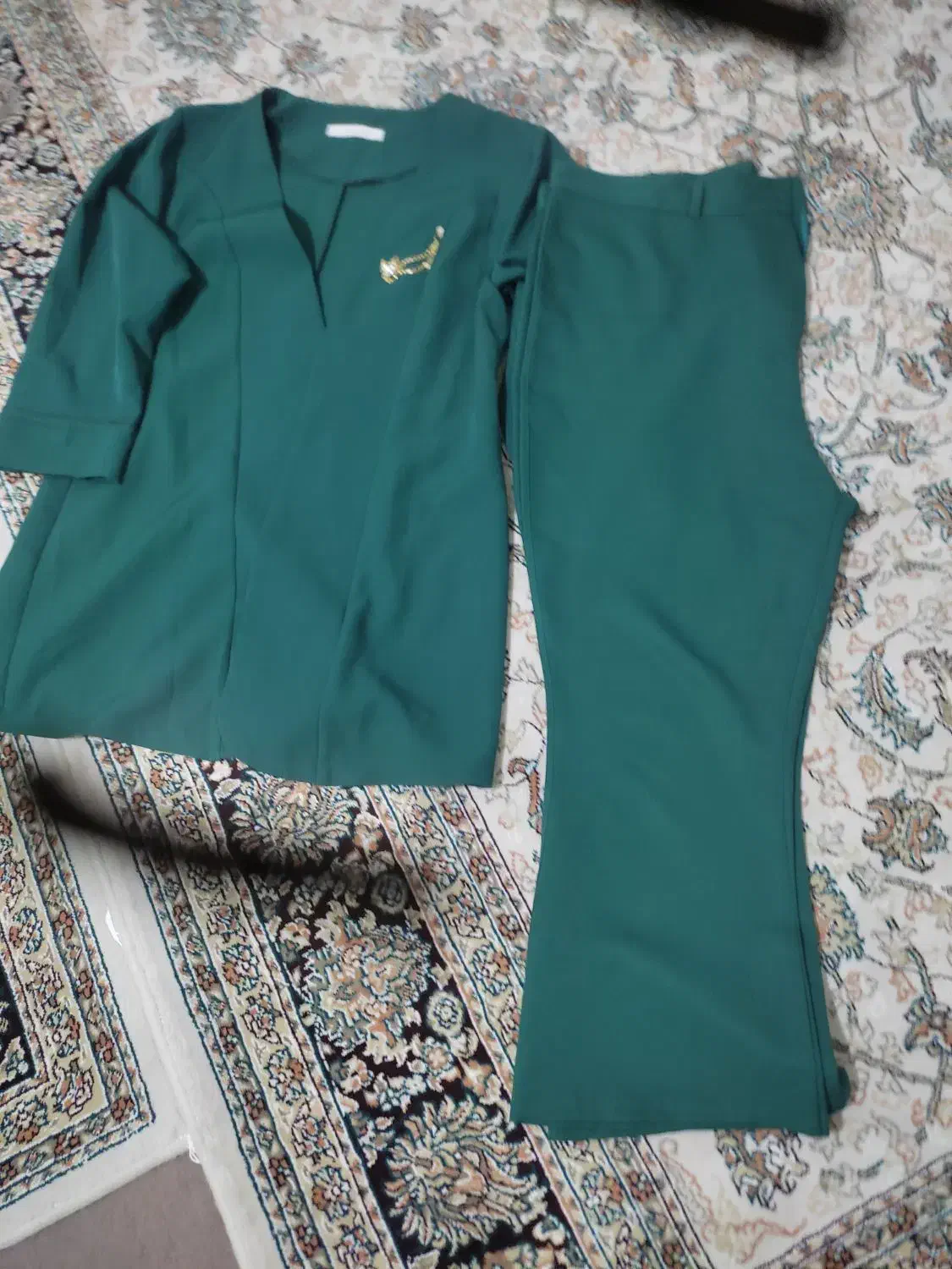 لباس ها همگی در حد نو|لباس|سنندج, |دیوار