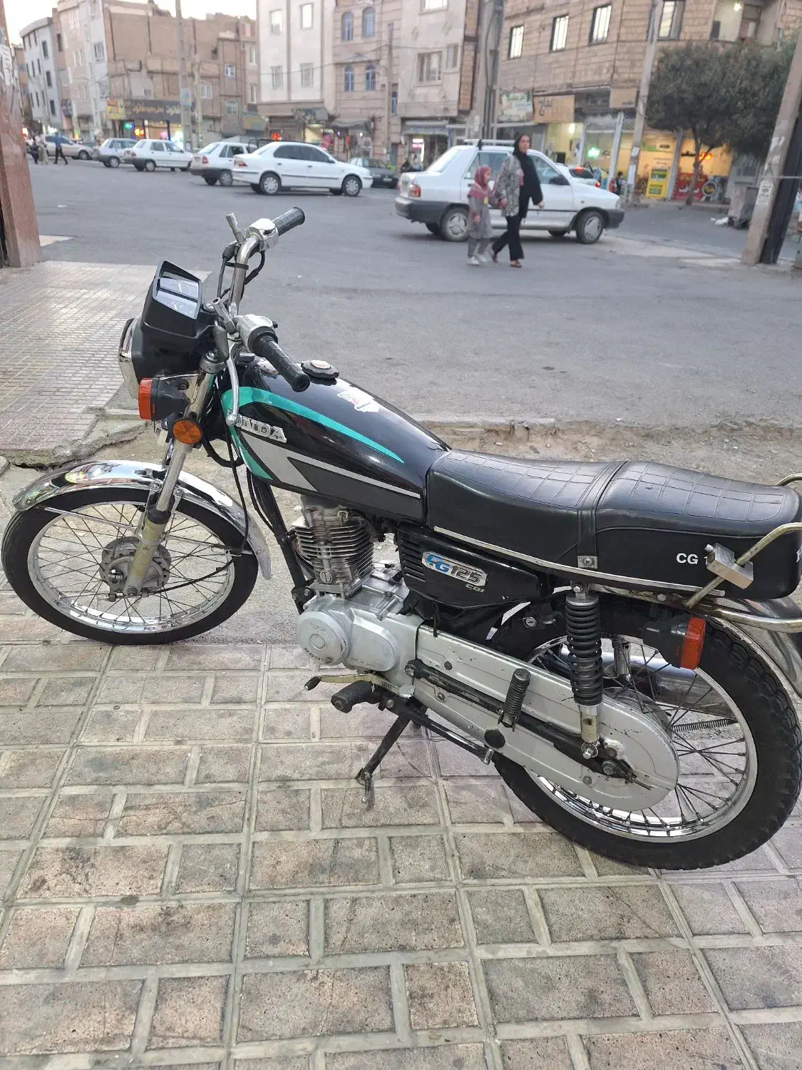 موتور هندا ژاپن ۷۹ پلاک ملی|موتورسیکلت|نسیمشهر, |دیوار