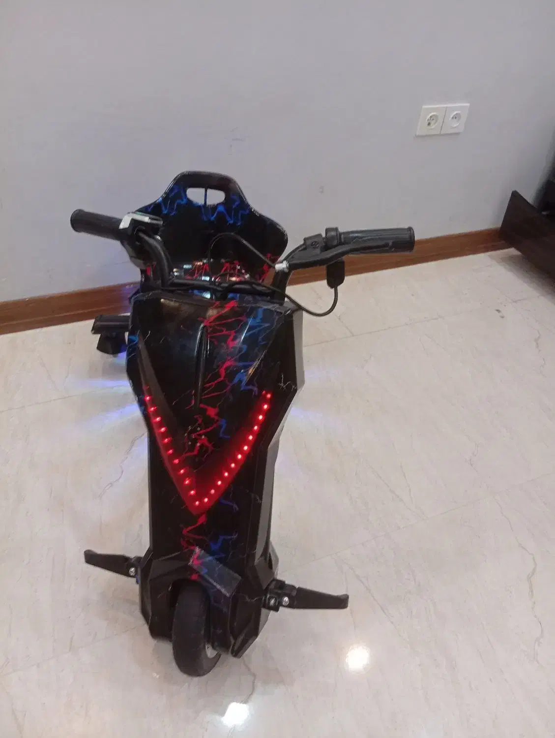 اسکوتر دریفت|دوچرخه، اسکیت، اسکوتر|سیرجان, |دیوار