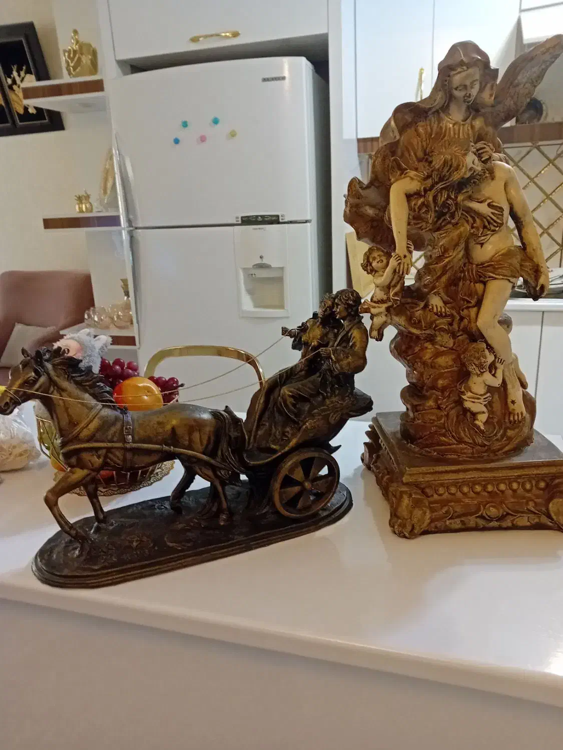 دو عدد مجسمه کاملا سالم|مجسمه، تندیس، ماکت|قشم, |دیوار