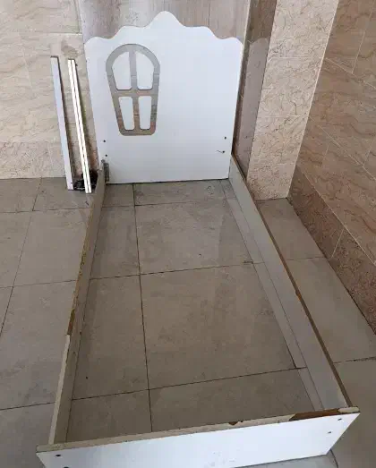 تخت نوجوان|تخت و سرویس خواب|سهند, |دیوار