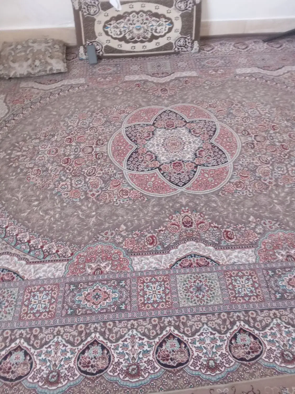 ۲عددقالی ۱۲متری سالم وبدون زدگی|فرش|قوچان, |دیوار