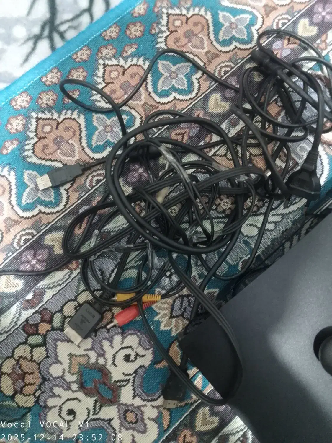 سلام دوستان عزیز کنسول تر تمیز با دو دسته|کنسول، بازی ویدئویی و آنلاین|چابهار, |دیوار