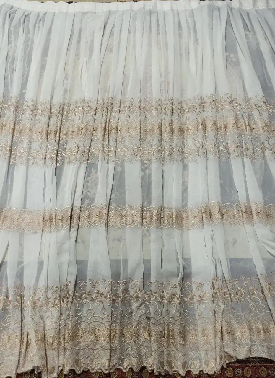 پنج عدد پرده سالم مناسب اتاق خواب|پرده، رانر، رومیزی|ماسال, |دیوار