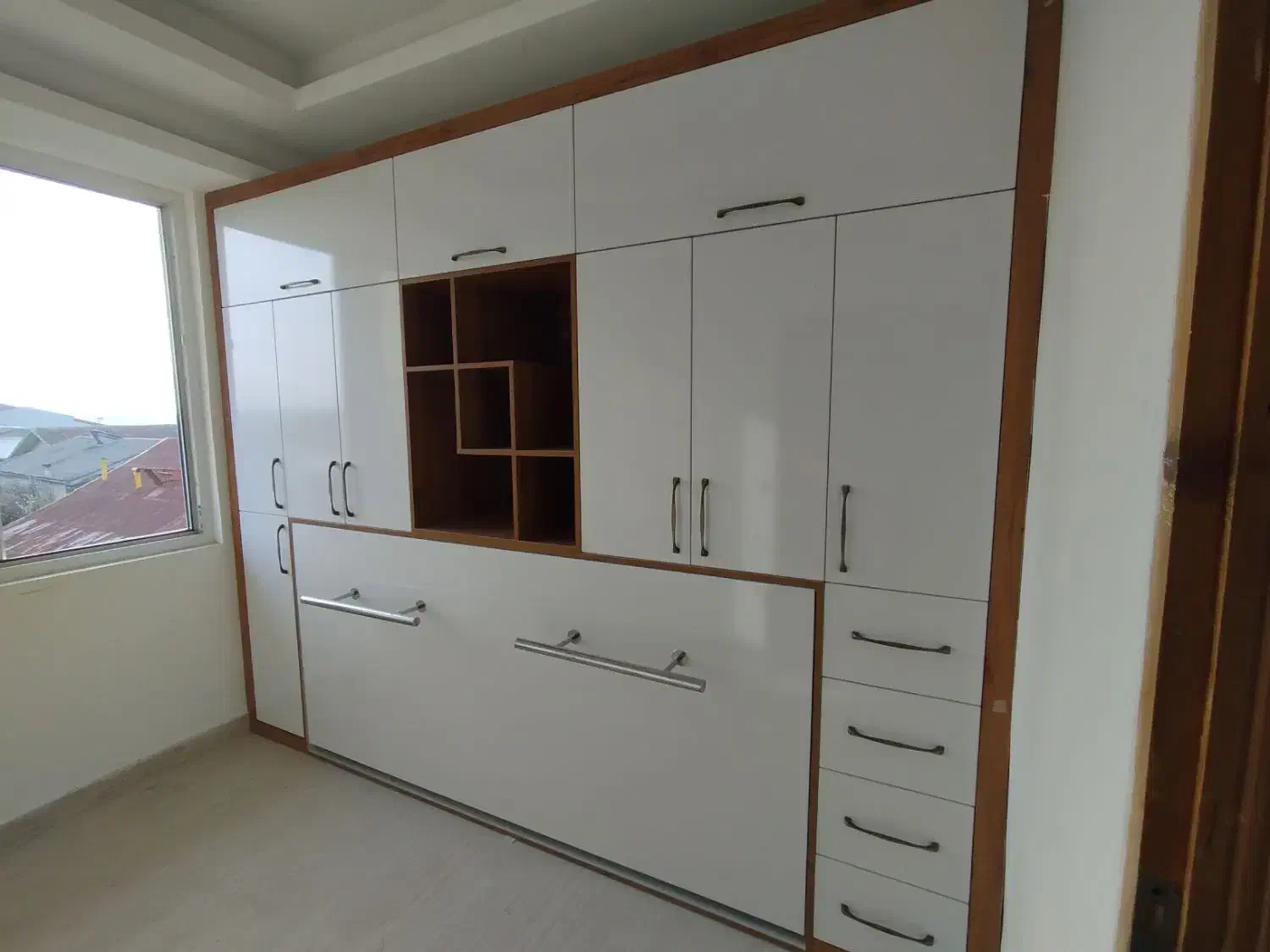 کمد رو گرون نخری بردی ***کف قیمت|جاکفشی، کمد، دراور|لاهیجان, لیالستان|دیوار