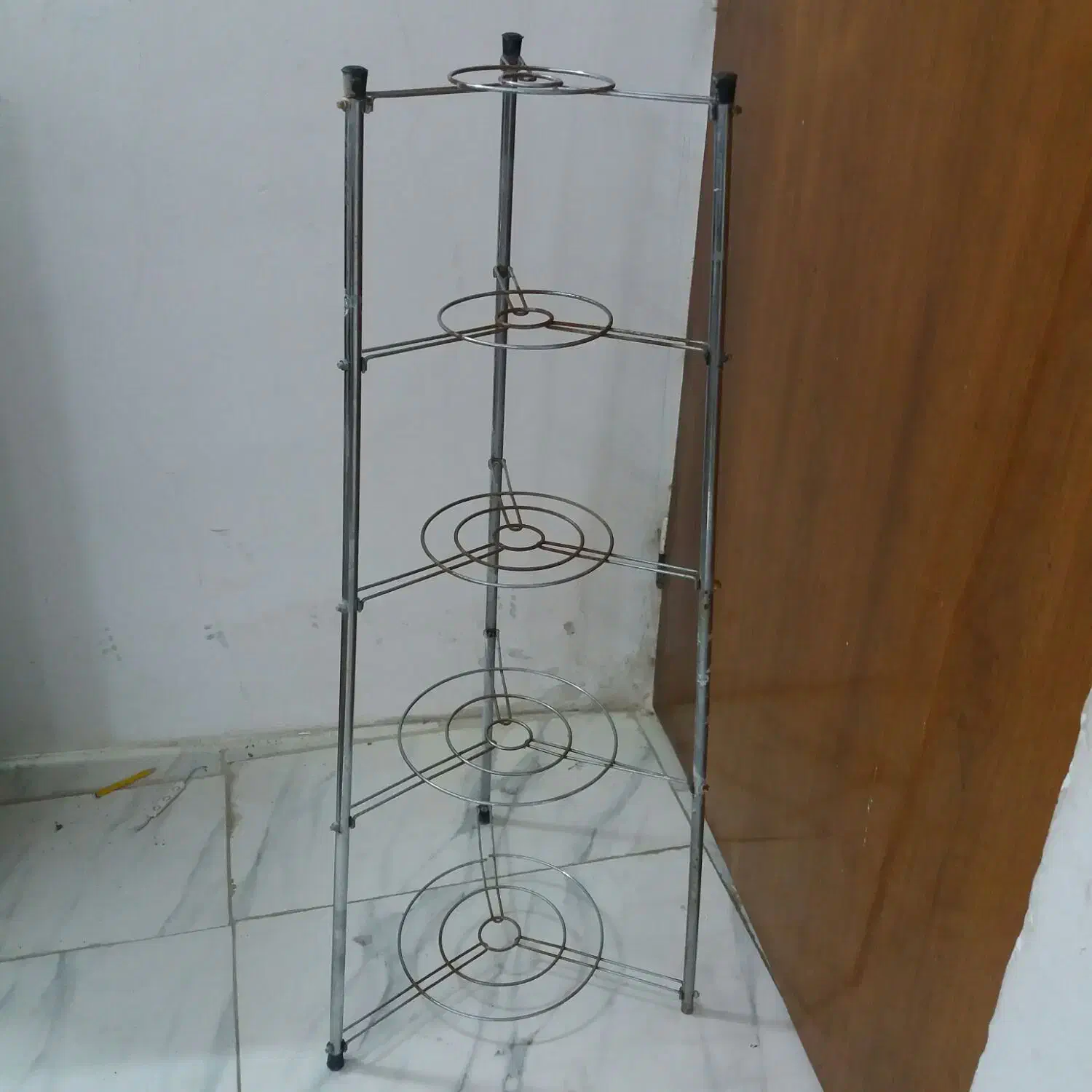 پایه قابلمه|آب‌چکان و نظم‌دهنده ظروف|سبزوار, جنت|دیوار