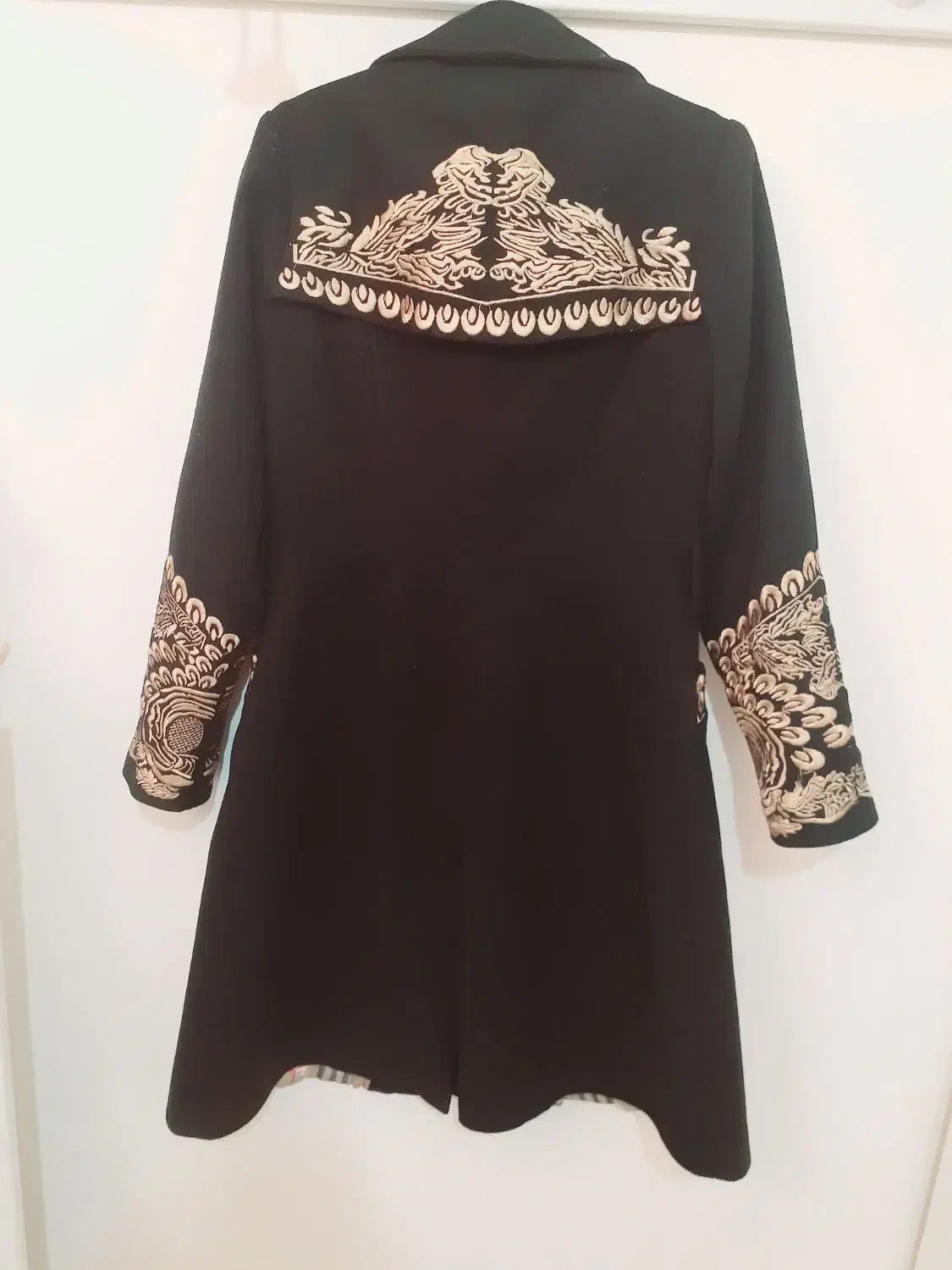 پالتو زنانه|لباس|تایباد, |دیوار