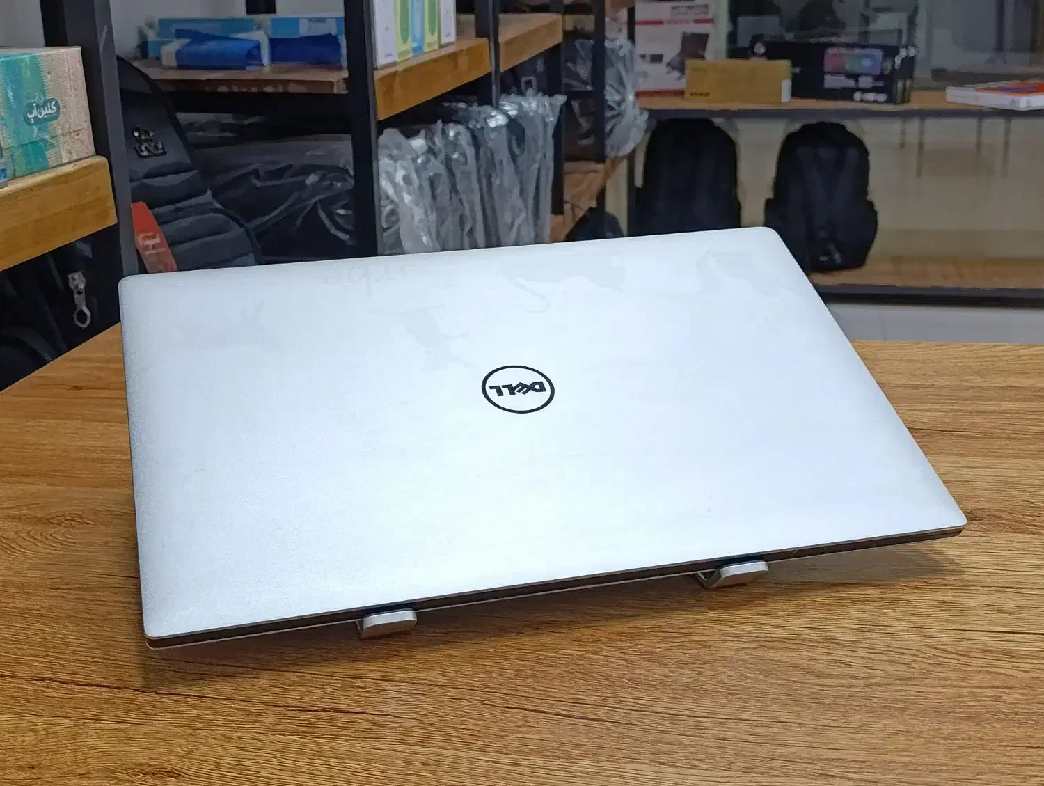 لپ تاپ DELL 5520صحفه تاچ 4k با ۴ گیگ گرفیگ|رایانه همراه|مشهد, کوثر|دیوار