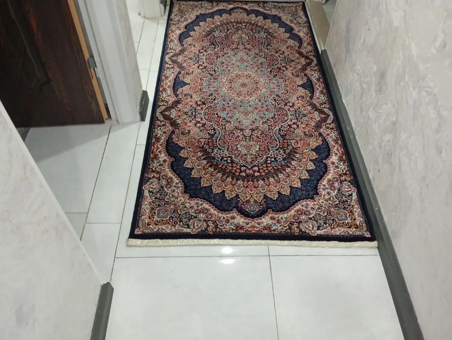 فرش نو|فرش|شیراز, شهرک مدرس|دیوار