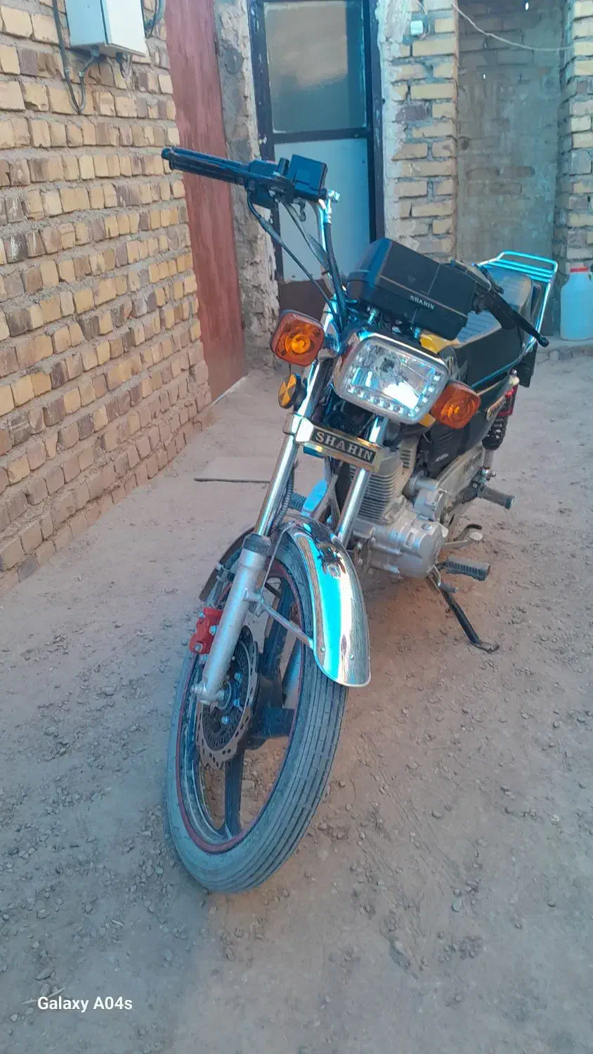 ۲۰۰ مدل ۱۴۰۴ معاوضه با قیمت پایین تر|موتورسیکلت|میان ولایت, |دیوار