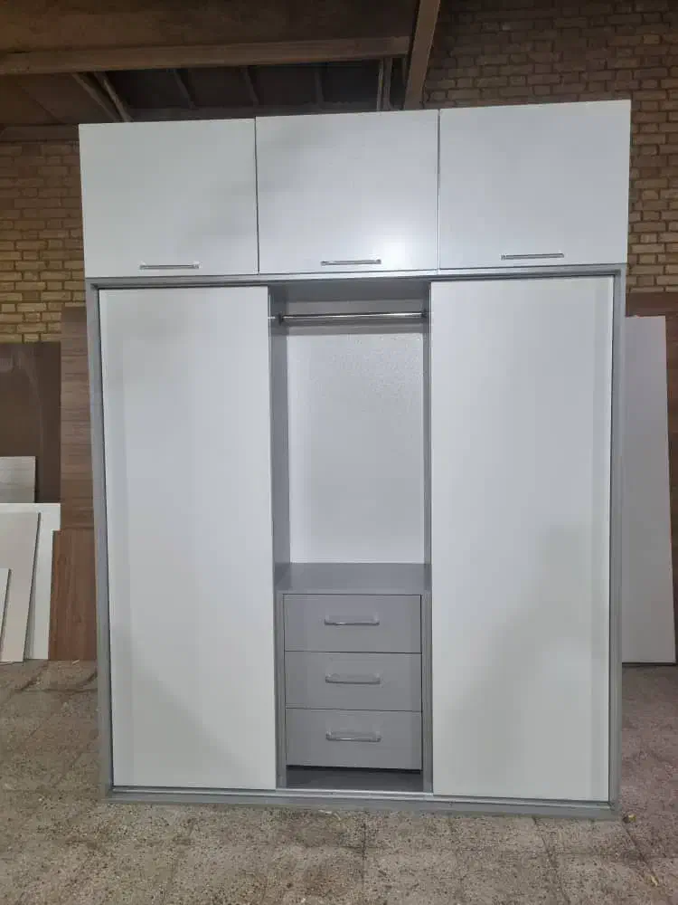 کمددیواری کشو دار به همراه رگال ۶کشویی|جاکفشی، کمد، دراور|تهران, مشیریه|دیوار