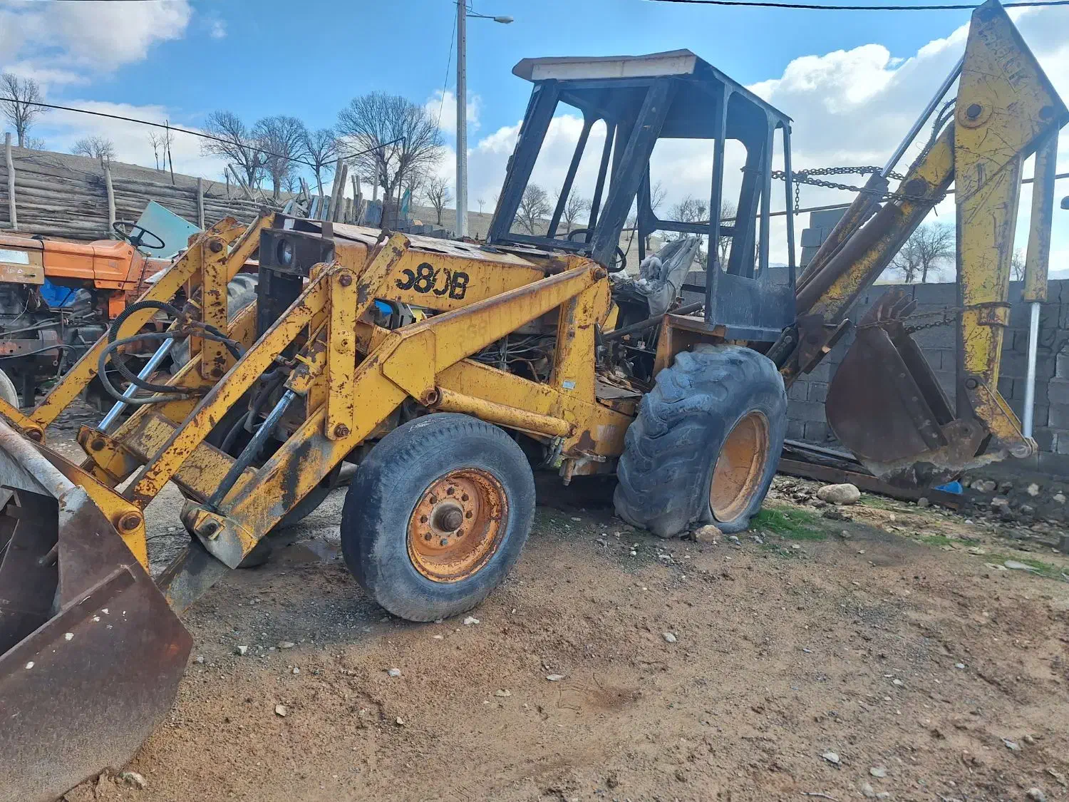 بیل بکهو کیس|خودرو سنگین|چگنی, |دیوار