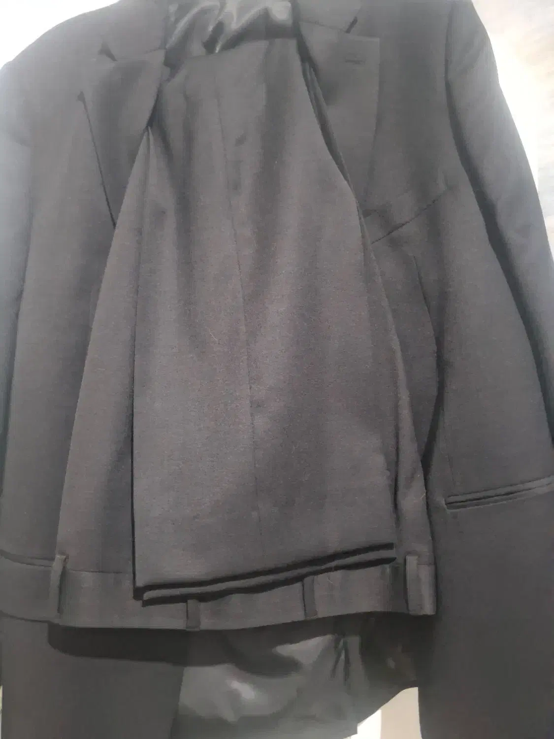 تعدادی لباس مردانه زنانه.مجلسی نو ودرحدنوهرکدام200|لباس|گرمسار, |دیوار