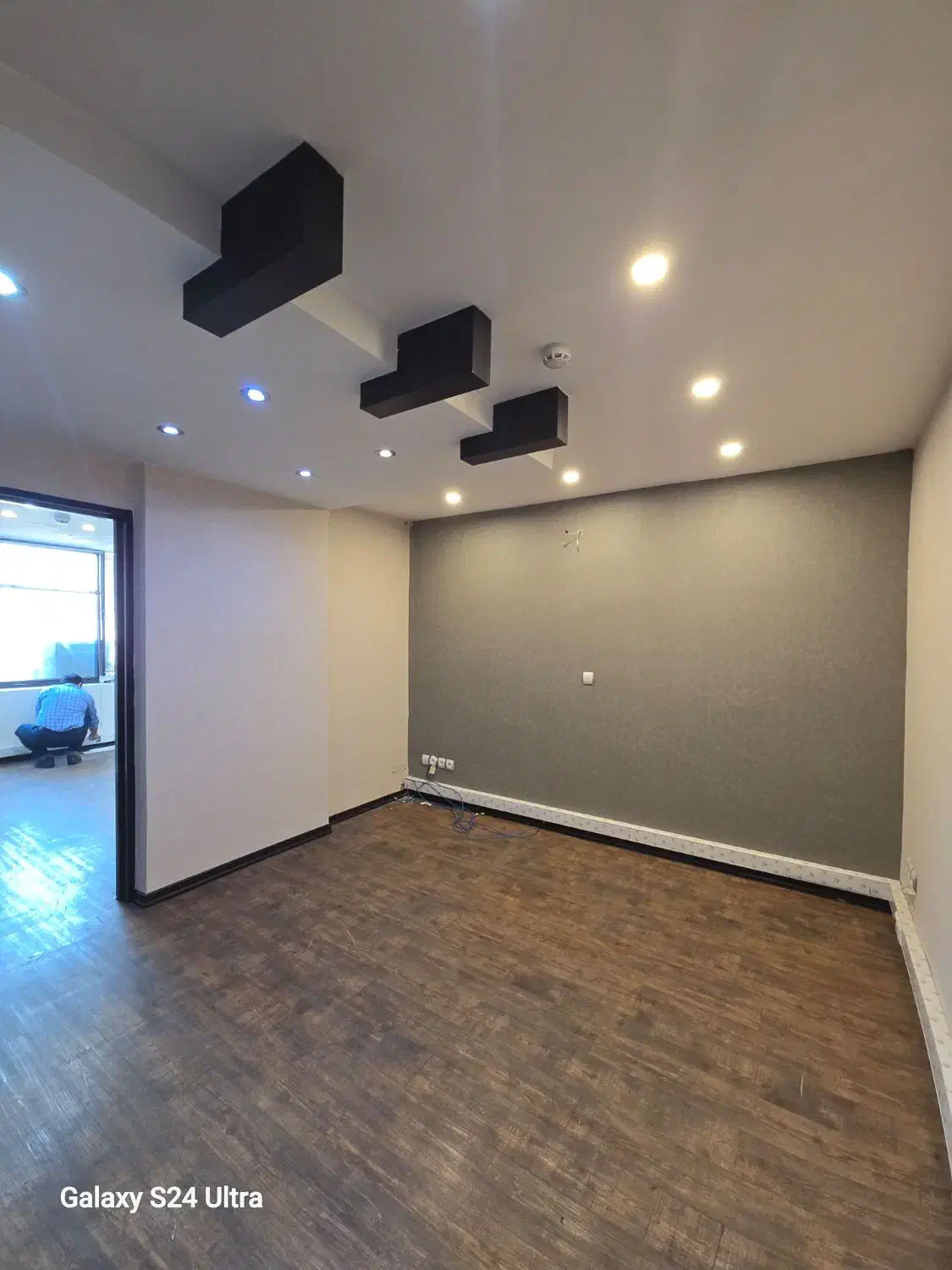 ۷۵ متر دوخواب لوکس اداری روبروی مترو شریعتی|اجارهٔ دفتر کار، اتاق اداری، مطب|تهران, میرداماد|دیوار