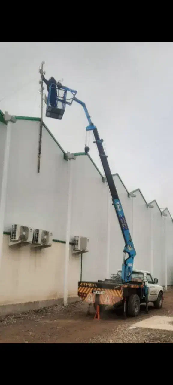 فروش نیسان جرثقیل۲/۵تن و امداد دوگانه مدل۹۲|خودرو سواری و وانت|تبریز, |دیوار