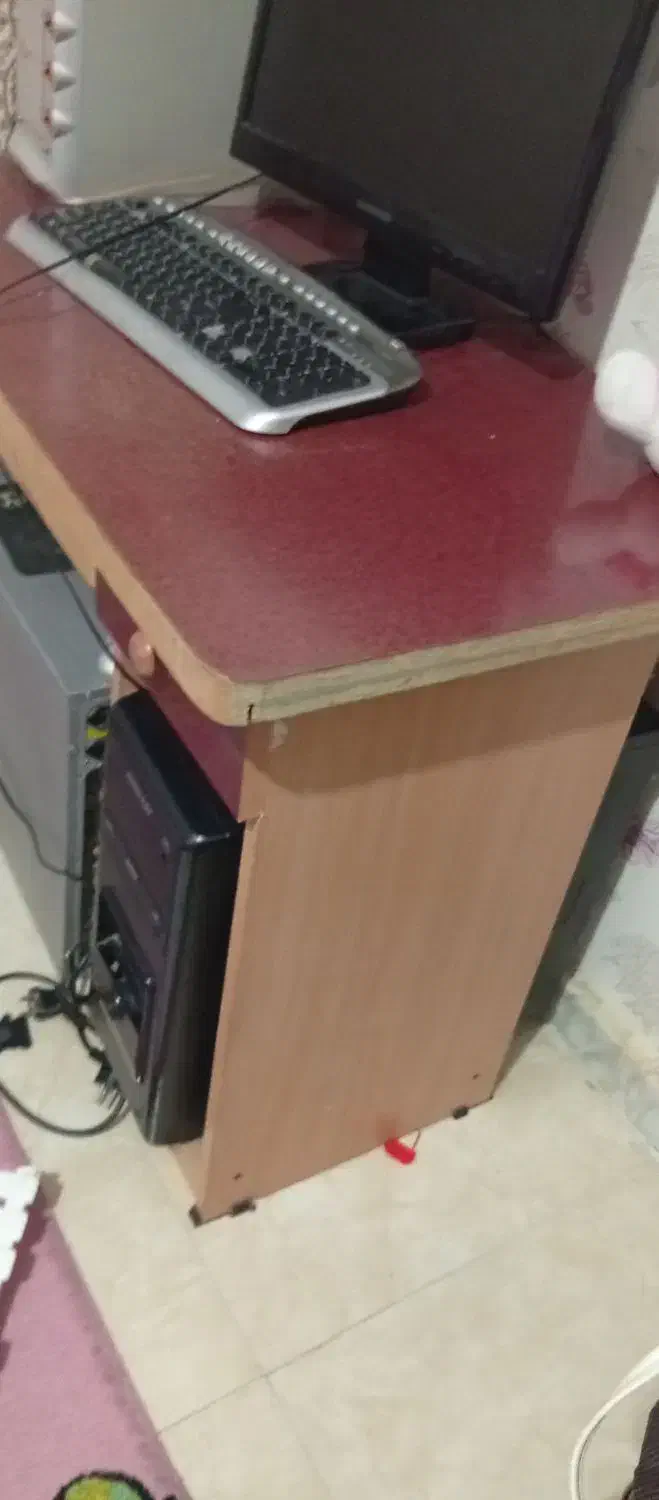 میز کامپیوتر و تحریر|میز تحریر و کامپیوتر|اندیشه, اندیشه فاز ۲|دیوار