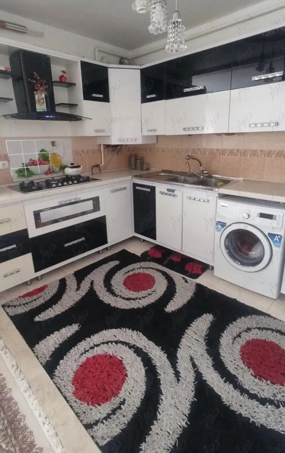 گلیم و پادری نخی ترک و لوستر کریستالی|گلیم، جاجیم، گبه|همدان, |دیوار